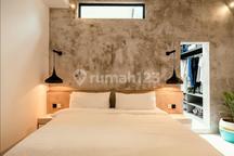 2Br Modern Industrial House In Berawa - 5 Min To Beach