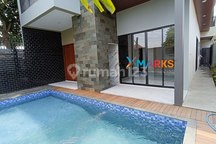 Privat Villa Feel di Banjarsari, Rumah Baru Cantik dengan Kolam renang
