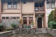 Rumah Tinggal Semi Furnish Dekat Upi di Sersan Bajuri Bandung