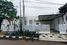 Disewakan Rumah Semi Furnished Cinere, Depok