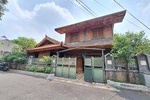 Rumah Idaman 1,5 Lantai Di Kawasan Tebet 