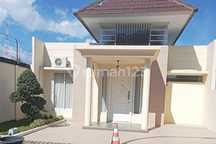 Di Jual Rumah Citraland Royal Terrace