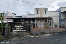 Disewakan Rumah Lt 196 Di Perumahan Tikala Residence