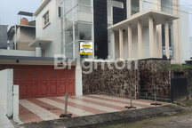 RUMAH MODERN MINIMALIS