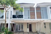 Rumah 2 Lantai  The Riviera hadap selatan siap huni rapih