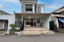 Rumah Siap Huni Tebet Jalan 2 Mobil