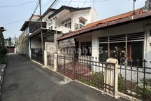 Rumah Hitung Tanah Tebet 1 M-An Dekat Jalan Mobil, Dekat Eco Park