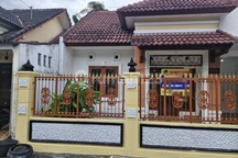 Rumah Bagus Belakang Artos SHM di Perum Bumi Prayudan Mertoyudan, Mertoyudan, Magelang, Jawa Tengah, Indonesia, 56172, Mertoyudan