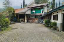 Rumah Usaha Lelang Mojokerto di Pacet