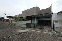 Rumah Baru Minimalis di Candi Golf Semarang Selatan 7083