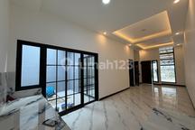 Dijual Cepat Rumah Modern Baru Renovasi Perumahan Permata Cimanggis Cluster Zamrud, 90M, SHM -600Jt All In!