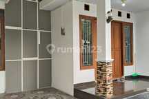 Rumah Cantik Nyaman Di Cluster Elit Gentan Sukoharjo 