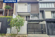 Rumah Brand New 3 Lantai Dijual di Taman Permata Buana