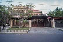 Dijual Rumah Mewah Semi Furnish Kompleks Exclusive MargorejoIndah