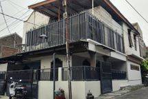 Dijual Rumah Dua Lantai Daerah Manukan Harga Bisa Nego