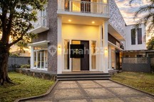 Rumah 2 Lantai +Gudang Strategis Siap Huni di Rawasari Jakpus/D31