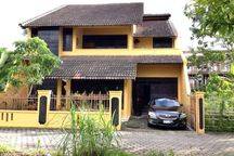 Rumah Di Kawasan Premium Jogja Utara, Vintage, Besar, Kokoh, Minim Renovasi, Nasional, Bisa Untuk Hunian Keluarga Dan Rumah Komersil Rumah di Jl. Kaliurang, Kentungan, Condongcatur, Kec. Depok, Kabupaten Sleman, Daerah Istimewa Yogyakarta, Mlati SHM Butuh
