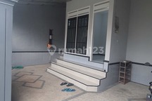 Rumah 4 Kamar Tidur Siap Huni Dekat Kalam Kudus