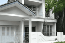 Rumah 2 Lt Luas 250 M Disewakan 50 Jt Per Thn