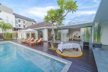 Luxury Vila In Canggu Plus Tanah Kosong Di Jual 1 Paket