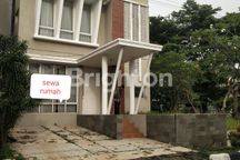 Rumah Moderen kan Bersih Terawat