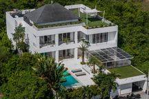 Villa Mewah 4 Kamar Tidur di Kawasan Prestisius Bukit, Bali