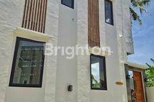 FREEHOLD VILLA 4 BEDROOM - AT TUMBAKBAYUH , SUPER GOOD DEAL !