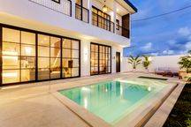 Luxurious 3-bedroom Villa In Central Canggu