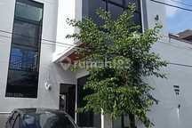 Disewakan Rumah 3 Kamar Tidur di Padonan, Canggu