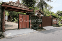 Homestay dan Gor Dekat Mercubuana Wates bisa Beli Gor Saja