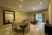 Permata Hijau 2br Gem With Lofty Ceilings !