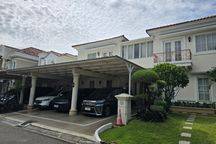 Dijual Rumah Taman Beverly Golf Gaya Klasik Modern