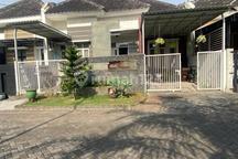 Dijual Rumah Murah Semi Furnished Lokasi Puri Safira Menganti Gresik