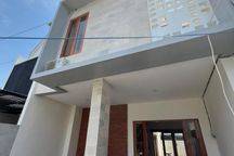 Rumah Modern Minimalis 2 Lantai
