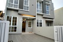 Rumah Baru Siap Huni Bebas Banjir di Cisaranten Kulon Arcamanik