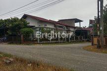 rumah besar rapi dijual jalan silkar penajam Paser utara