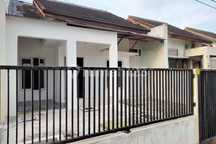 Disewakan Rumah Dan Tanah Pakal Residen Sby