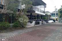 Dijual Rumah Mewah 2 Lantai di Perumahan Elite Pondok Permai Kadipiro