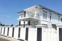 Dijual Cepat Rumah Besar Tanah Luas Lokasi Di Pusat Kota