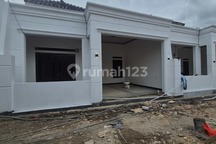 Rumah Mewah One Gate Sistem Lokasi Strategis