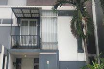 Dijual Cepat, Harga Dibawah Pasaran Rumah 2 Lantai Di The Icon Bsd