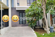 Rumah North West Lake, Citraland, Surabaya Barat