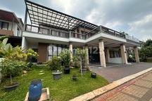 Mewahnya Uda Kayak Rumah Contoh ~ Full Interior dan Include Swimming Pool