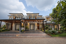 Unit Favourite Dijual Semi Furnish di Cluster Miami Kota Wisata Rumah SHM di Cluster Miami Perumahan Kota Wisata Cibubur, Perumahan Kota Wisata Cibubur Cluster Miami Blok Sl5 No. 3, Ciangsana, Gunung Putri, Bogor, Jawa Barat, Indonesia, 16968, Kota Wisata