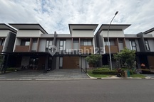 Rumah di Cluster Mulberry Summarecon Bekasi