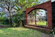 Termurah Dijual Rumah Di Pinggir Jalan Cinere Raya Harga Njop. Cocok Untuk Tempat Usaha Juga Kantor Dan Kost Kost An. Rumah Shm