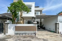 Rumah 2 Lantai Siap Huni 5 Menit Jalan Kaki ke Pantai Padang Galak Sanur | Prps46