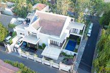 Jual Rugi Rumah Di Pondok Indah, Bonus Furnished! Jakarta Selatan, Dekat Tol