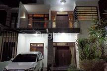 RUMAH 4BR+1 di CLUSTER PREMIUM di SIDAKARYA DENPASAR SELATAN BALI 