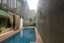 Rumah Mewah Modern Kawasan Elite Kebayoran Baru Asri Nyaman Siap Huni, Bebas Banjir